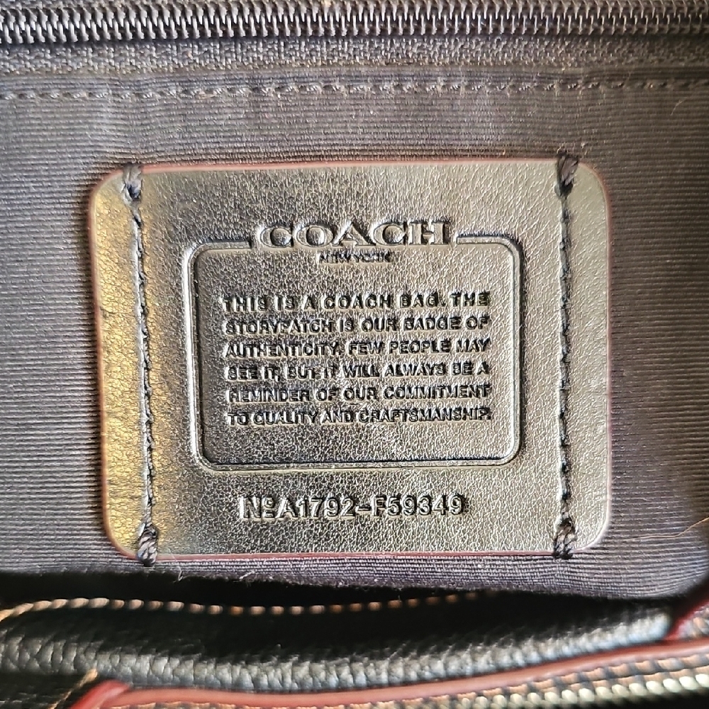 Coach 2017 Lexy XL Black Pebbled Leather Hobo Shoulder Bag Rivet Details. EUC - Picture 13 of 13